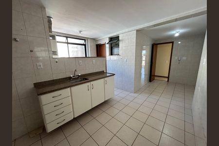 Apartamento para alugar com 175m², 3 quartos e 2 vagasCozinha
