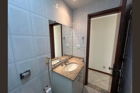Apartamento para alugar com 175m², 3 quartos e 2 vagasBanheiro 1