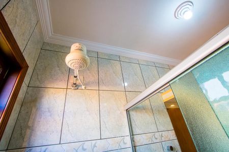 Casa à venda com 208m², 3 quartos e 5 vagasBanheiro social