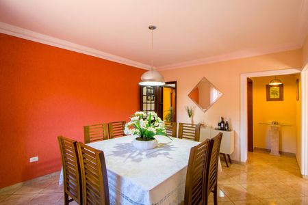 Casa à venda com 208m², 3 quartos e 5 vagasSala de Jantar