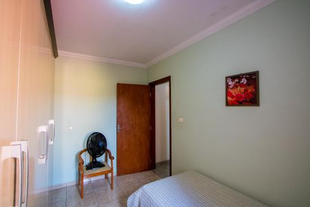 Casa à venda com 208m², 3 quartos e 5 vagasQuarto 2