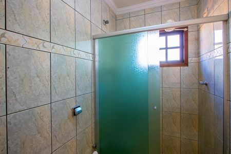 Casa à venda com 208m², 3 quartos e 5 vagasBanheiro social