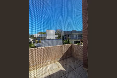 Casa de condomínio à venda com 175m², 3 quartos e 3 vagas Casa de condomínio à venda com 175m², 3 quartos e 3 vagasSacada