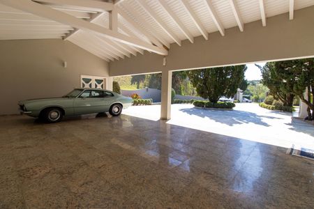 Casa de condomínio para alugar com 850m², 5 quartos e 5 vagas Casa de condomínio para alugar com 850m², 5 quartos e 5 vagasGaragem