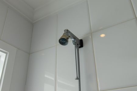 Casa de condomínio para alugar com 850m², 5 quartos e 5 vagas Casa de condomínio para alugar com 850m², 5 quartos e 5 vagasBanheiro da Suíte 1