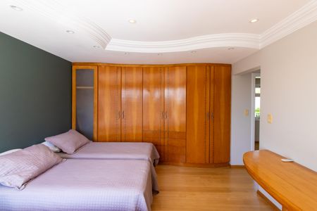 Casa de condomínio para alugar com 850m², 5 quartos e 5 vagas Casa de condomínio para alugar com 850m², 5 quartos e 5 vagasSuíte 3