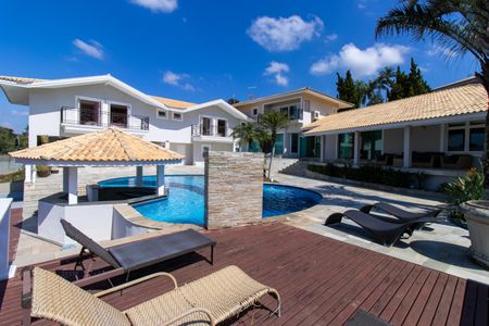 Casa de condomínio para alugar com 850m², 5 quartos e 5 vagas Casa de condomínio para alugar com 850m², 5 quartos e 5 vagasÁrea da piscina