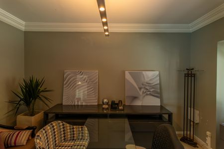 Casa de condomínio para alugar com 850m², 5 quartos e 5 vagas Casa de condomínio para alugar com 850m², 5 quartos e 5 vagasEscritório