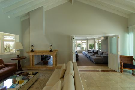 Casa de condomínio para alugar com 850m², 5 quartos e 5 vagas Casa de condomínio para alugar com 850m², 5 quartos e 5 vagasSala