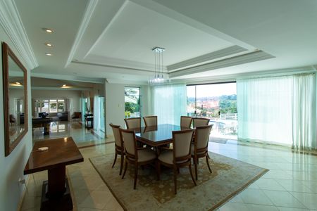 Casa de condomínio para alugar com 850m², 5 quartos e 5 vagas Casa de condomínio para alugar com 850m², 5 quartos e 5 vagasSala