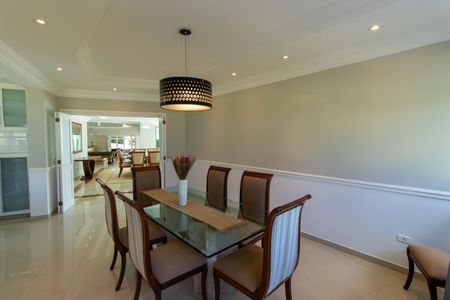 Casa de condomínio para alugar com 850m², 5 quartos e 5 vagas Casa de condomínio para alugar com 850m², 5 quartos e 5 vagasSala