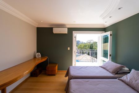 Casa de condomínio para alugar com 850m², 5 quartos e 5 vagas Casa de condomínio para alugar com 850m², 5 quartos e 5 vagasSuíte 3