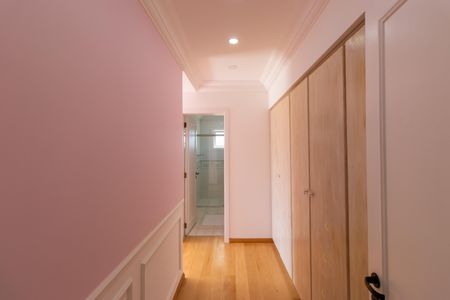 Casa de condomínio para alugar com 850m², 5 quartos e 5 vagas Casa de condomínio para alugar com 850m², 5 quartos e 5 vagasSuíte 4