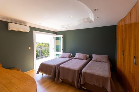 Casa de condomínio para alugar com 850m², 5 quartos e 5 vagas Casa de condomínio para alugar com 850m², 5 quartos e 5 vagasSuíte 3