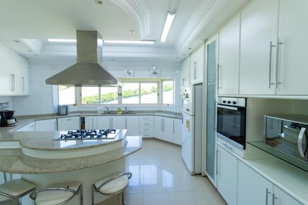 Casa de condomínio para alugar com 850m², 5 quartos e 5 vagas Casa de condomínio para alugar com 850m², 5 quartos e 5 vagasCozinha