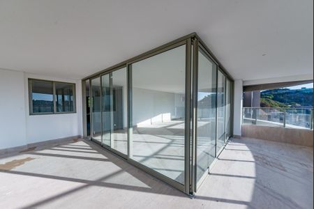 Apartamento à venda com 323m², 4 quartos e 4 vagasVaranda da Sala 1