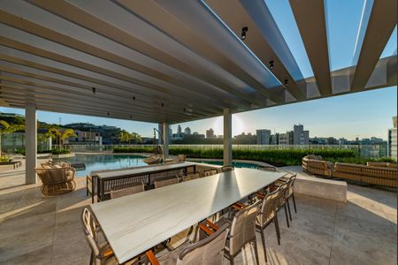 Apartamento à venda com 323m², 4 quartos e 4 vagasÁrea comum