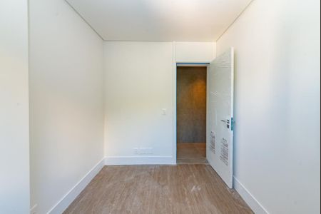 Apartamento à venda com 323m², 4 quartos e 4 vagasQuarto de Serviço