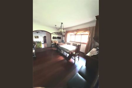 Casa à venda com 74m², 2 quartos e 1 vaga