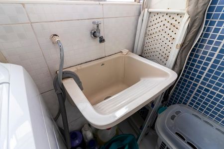 Apartamento à venda com 77m², 3 quartos e 2 vagas Apartamento à venda com 77m², 3 quartos e 2 vagasÁrea de Serviço