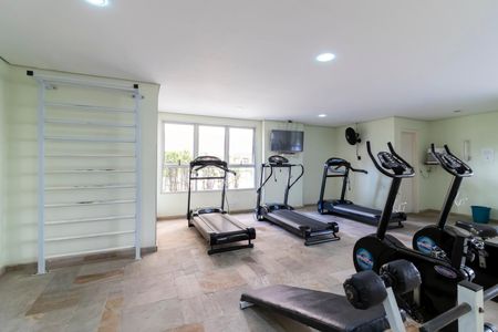 Apartamento à venda com 77m², 3 quartos e 2 vagas Apartamento à venda com 77m², 3 quartos e 2 vagasÁrea comum - Academia