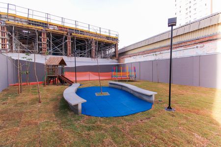 Apartamento à venda com 33m², 1 quarto e sem vaga Apartamento à venda com 33m², 1 quarto e sem vagaÁrea comum - Playground