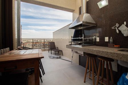 Apartamento para alugar com 220m², 3 quartos e 3 vagasChurrasqueira