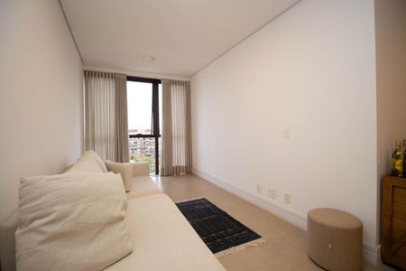 Apartamento para alugar com 220m², 3 quartos e 3 vagasSala 2