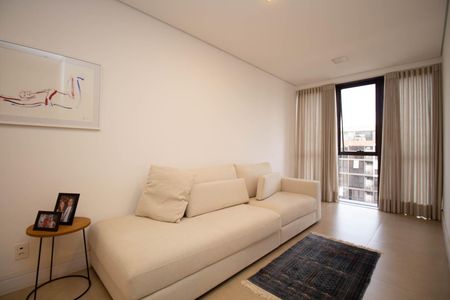 Apartamento para alugar com 220m², 3 quartos e 3 vagasSala 2