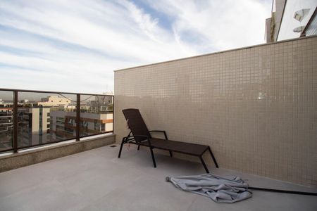 Apartamento para alugar com 220m², 3 quartos e 3 vagasPiscina