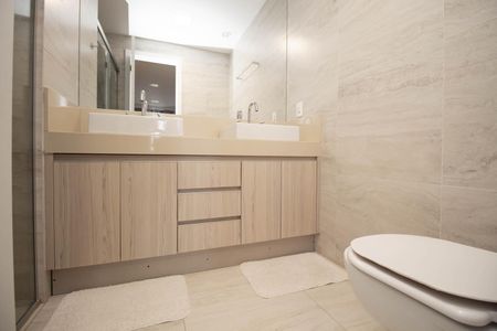 Apartamento para alugar com 220m², 3 quartos e 3 vagasBanheiro da Suíte