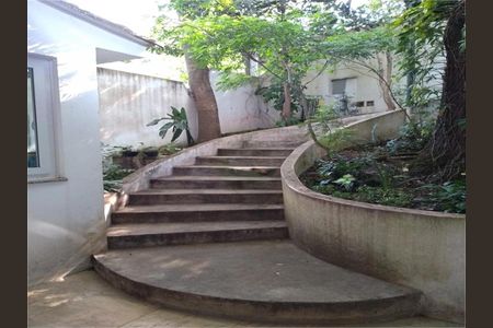 Casa à venda com 396m², 5 quartos e 4 vagas