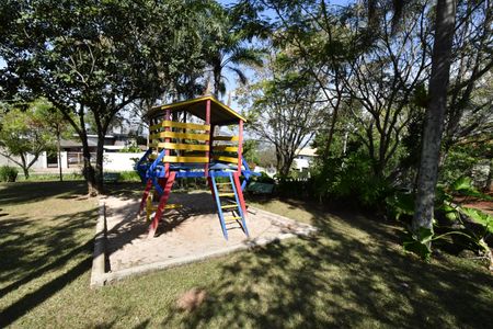 Casa de condomínio para alugar com 700m², 4 quartos e 6 vagasÁrea comum - Playground