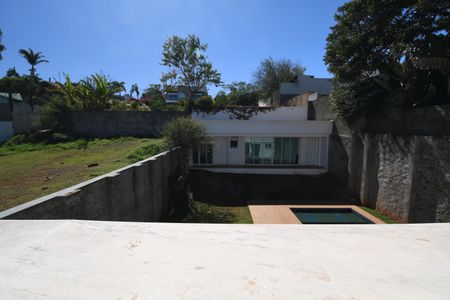 Casa de condomínio para alugar com 700m², 4 quartos e 6 vagasVista da Suíte 3