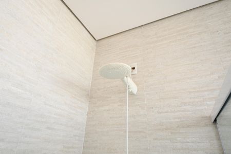 Casa de condomínio para alugar com 700m², 4 quartos e 6 vagasÁrea comum - Banheiro