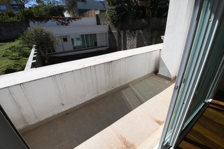Casa de condomínio para alugar com 700m², 4 quartos e 6 vagasSacada da Suíte 3