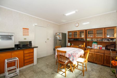 Casa à venda com 195m², 3 quartos e 2 vagasCozinha