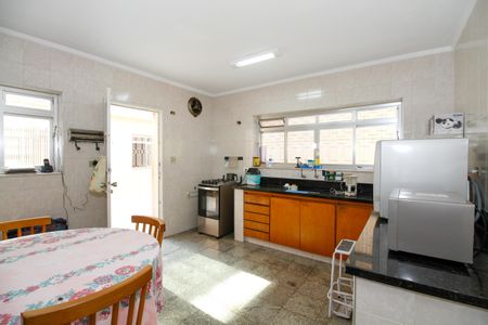 Casa à venda com 195m², 3 quartos e 2 vagasCozinha