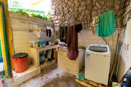 Casa à venda com 804m², 5 quartos e 1 vaga Casa à venda com 804m², 5 quartos e 1 vagaÁrea de Serviço