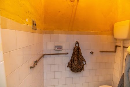Casa à venda com 804m², 5 quartos e 1 vaga Casa à venda com 804m², 5 quartos e 1 vagaBanheiro de serviço 3