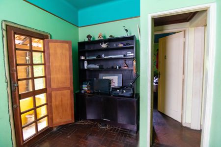 Casa à venda com 804m², 5 quartos e 1 vaga Casa à venda com 804m², 5 quartos e 1 vagaQuarto 4