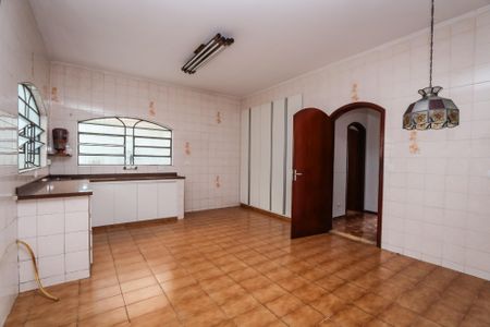 Casa para alugar com 360m², 3 quartos e 3 vagas Casa para alugar com 360m², 3 quartos e 3 vagasCozinha