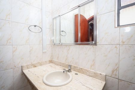 Casa para alugar com 360m², 3 quartos e 3 vagas Casa para alugar com 360m², 3 quartos e 3 vagasBanheiro Social