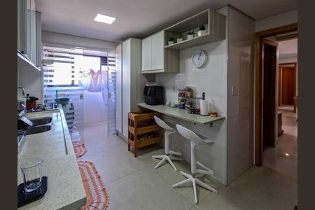 Apartamento à venda com 100m², 3 quartos e 2 vagasCozinha