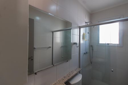 Apartamento à venda com 78m², 3 quartos e 2 vagas Apartamento à venda com 78m², 3 quartos e 2 vagasBanheiro da Suíte
