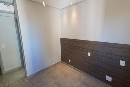 Apartamento à venda com 78m², 3 quartos e 2 vagas Apartamento à venda com 78m², 3 quartos e 2 vagasSuíte