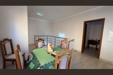 Casa de condomínio à venda com 311m², 4 quartos e 5 vagas Casa de condomínio à venda com 311m², 4 quartos e 5 vagasSala de Jogos