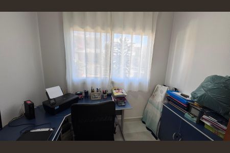 Casa de condomínio à venda com 311m², 4 quartos e 5 vagas Casa de condomínio à venda com 311m², 4 quartos e 5 vagasEscritório