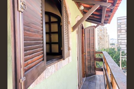 Casa de condomínio à venda com 65m², 1 quarto e sem vaga Casa de condomínio à venda com 65m², 1 quarto e sem vagaVaranda da Sala