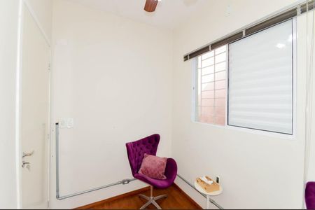 Casa à venda com 127m², 4 quartos e 2 vagas Casa à venda com 127m², 4 quartos e 2 vagasQuarto 1